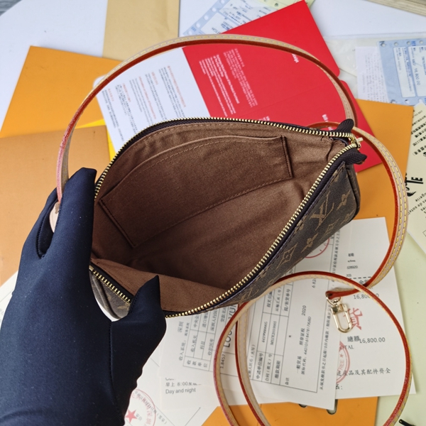 ルイヴィトンバッグ角部分ディテール